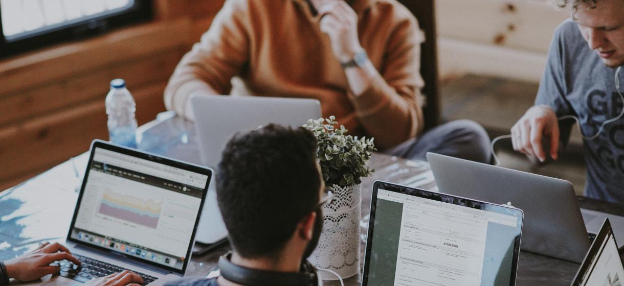 Une équipe en openspace